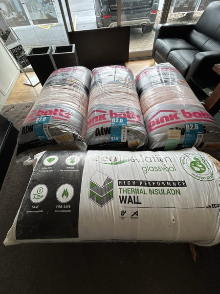 Pink Batts R2.6 Wall Carousel 2