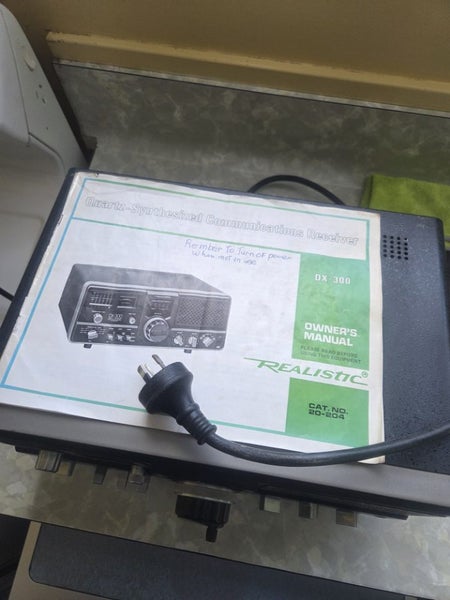 Realistic DX-300 Quartz Synthesized Communications Receiver DX-300 Carousel 2