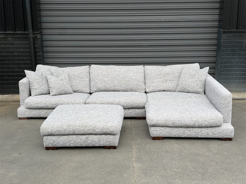 Freedom Long Island Fabric Modular Sofa - RHF Carousel 1