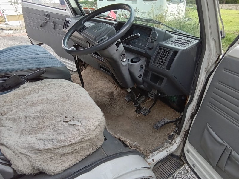 1995 Mazda E2000 LWB64872348302721114