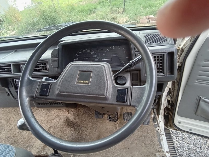 1995 Mazda E2000 LWB64872348302721115