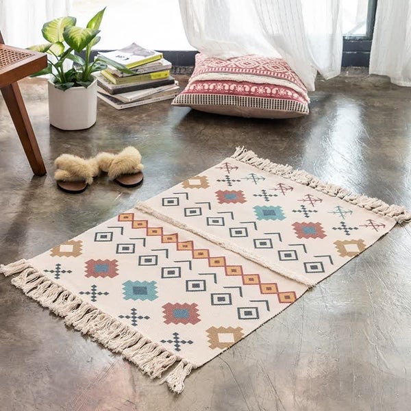 Elosung Handwoven Cotton Tassel Floor Rug For Bedroom Or Living Room|Soft Modern Carousel 2