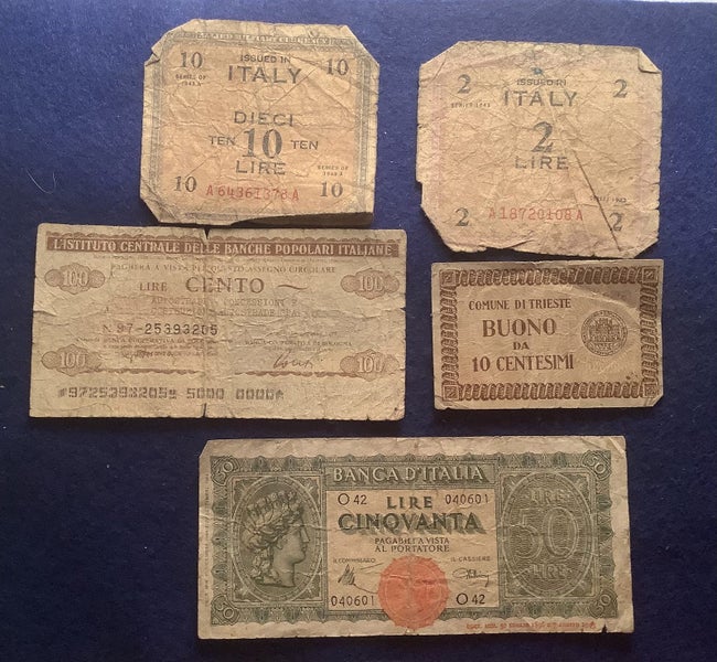 Italian banknotes x 5 Carousel 1