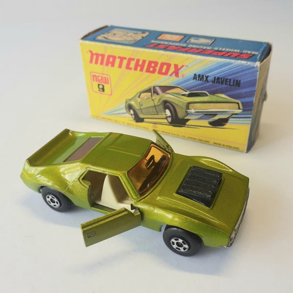 MATCHBOX Lesney No: 9 AMX Javelin with HTF WHITE interior - NMIB Carousel 14