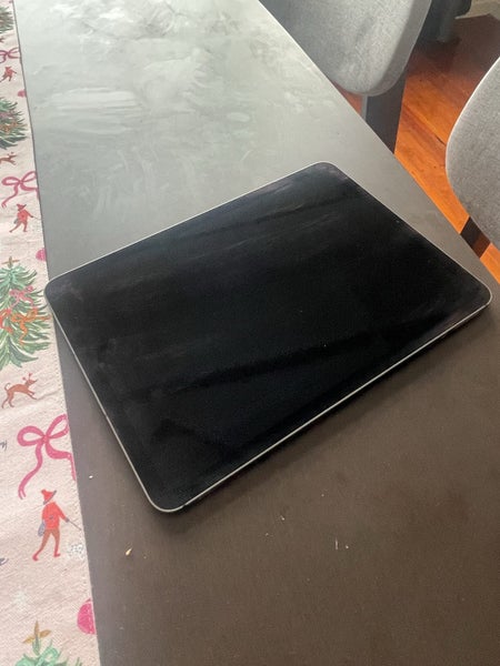 Apple IPad Air 4th Gen 256GB Carousel 1