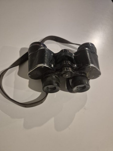 Vintage binoculars Carousel 1