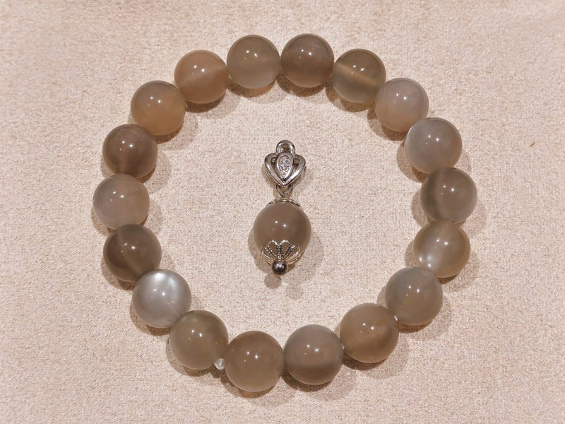 Natural Moonstone Bracelet & Matching Pendant Set – 10mm Smooth Beads Soft Glow Carousel 1