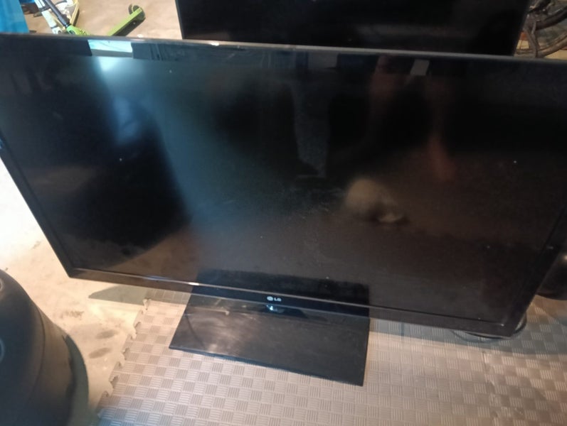 LG 55" TV Carousel 1