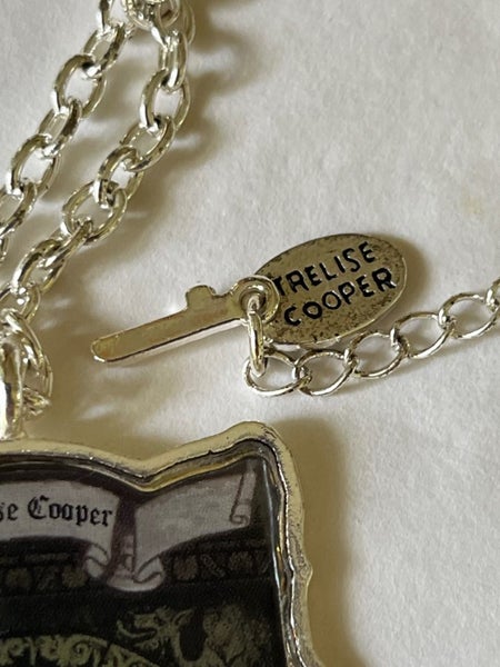 TRELISE COOPER NECKLACE FROM "Locket full of secrets" Collection 2010 Carousel 1