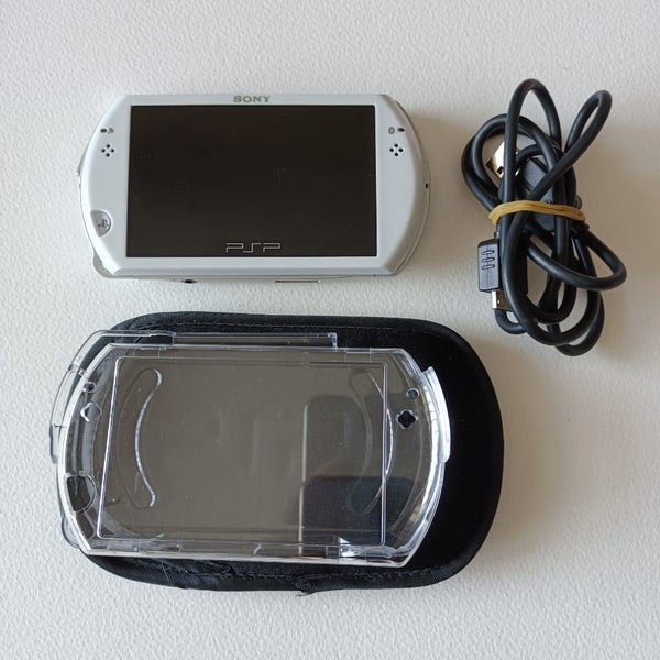 modded PSP GO (white) modded Carousel 1