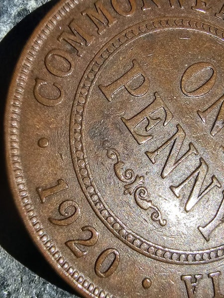 1920 AUSTRALIAN One Penny (Indian Obverse) Dot above bottom scroll Carousel 10