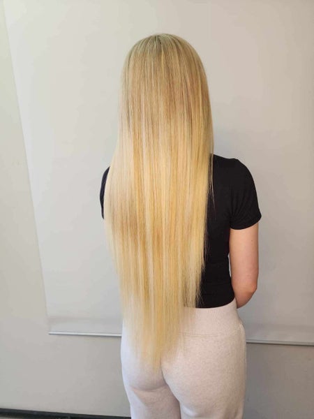 Envy Hair and Beauty Carousel 20