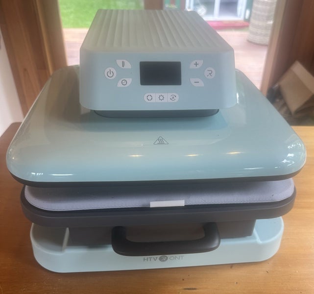 HTVRONT Auto heat press Carousel 4