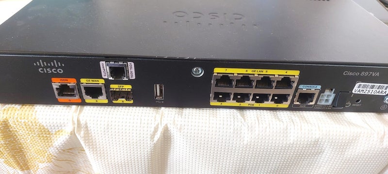 Cisco Router 897VA GE 1 WAN/SFP 8 Gigabit Ethernet LAN ports 4 PoE Carousel 4