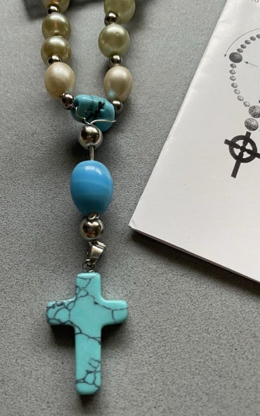 ANGLICAN PRAYER BEADS Blues/Pearls Carousel 2