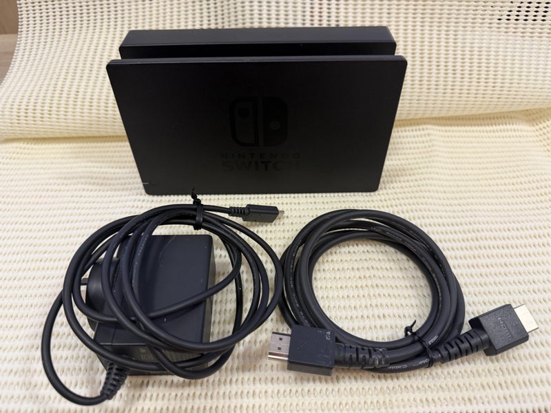 Nintendo Switch Console + Extra Controllers and Cases64884480891521113