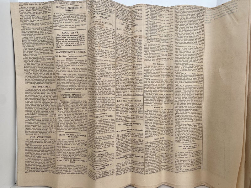 OLD NEWSPAPER: The Evening Telegraph, Northhampshire - Saturday, 1 July 1933 Carousel 2