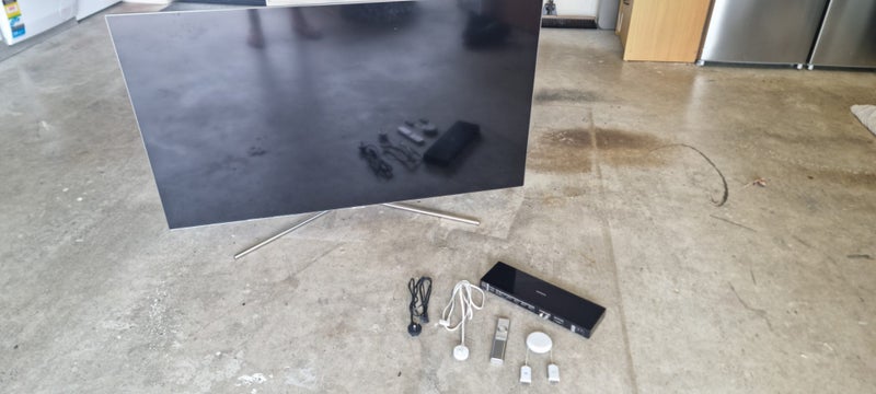 Samsung 55" QA55Q7F - NOT WORKING Carousel 1