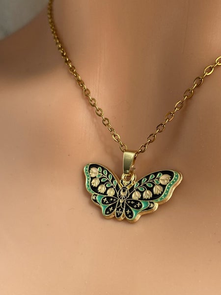 Clover Beautiful Detailed Moth Pendant Necklace Carousel 1