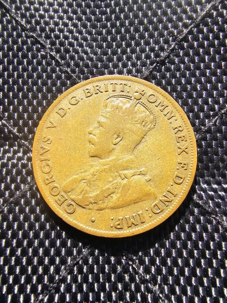 1920 AUSTRALIAN One Penny (Indian Obverse) Dot above bottom scroll Carousel 2