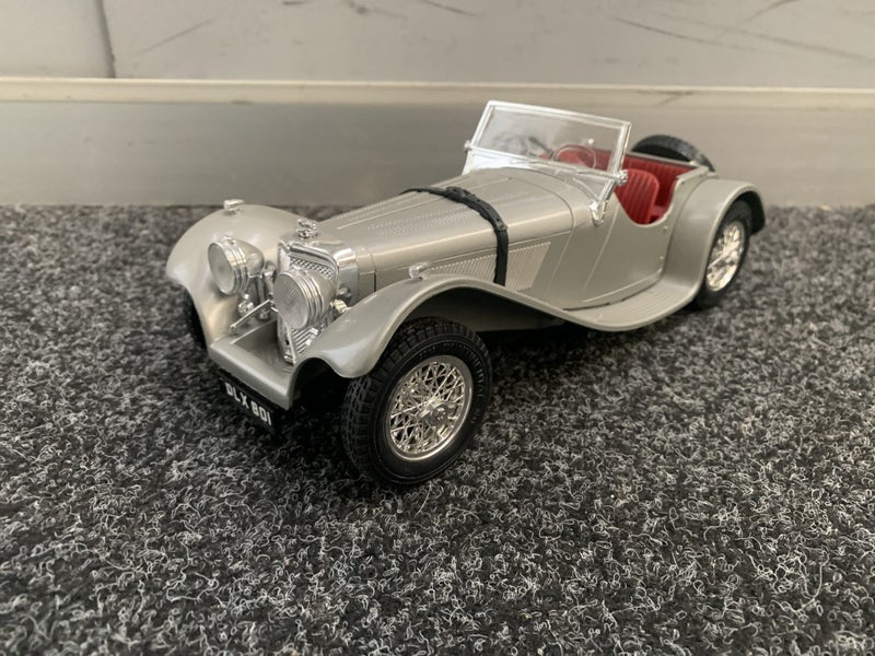 1937 Jaguar SS 100 1/18 scale Carousel 1
