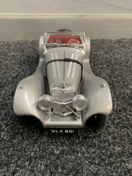 1937 Jaguar SS 100 1/18 scale Carousel 2