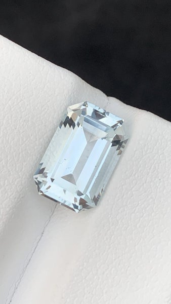 $1 Res Exquisitely Beautiful VVS Aquamarine 4.35ct Carousel 1