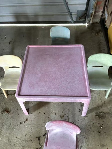 Kids Table & 4 Chairs Plastic Set Carousel 1