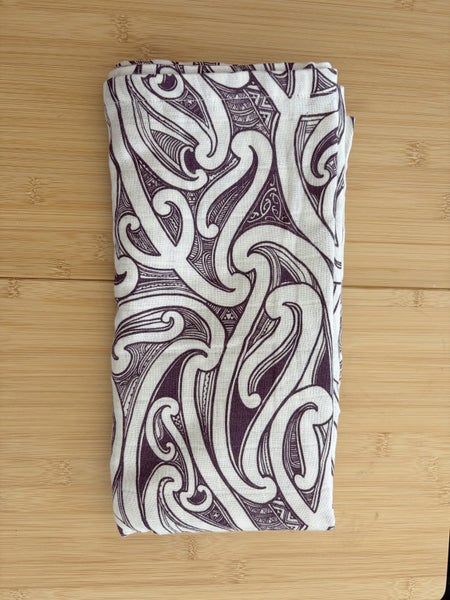 New/ never used organic cotton muslin baby wrap by AHO in Tawa Carousel 1