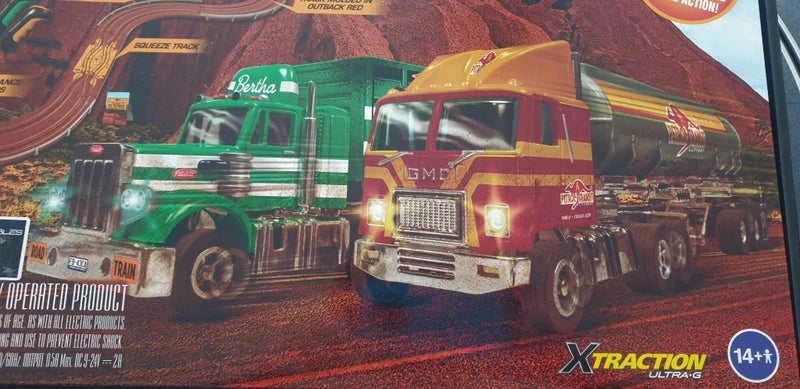 Autoworld X traction Ultra G Outback Overdrive Truckers Slot Car Set 14 Feet Carousel 2