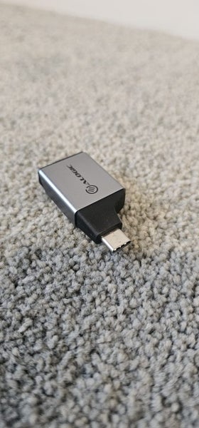 HDMI to USB-C adaptor Carousel 1