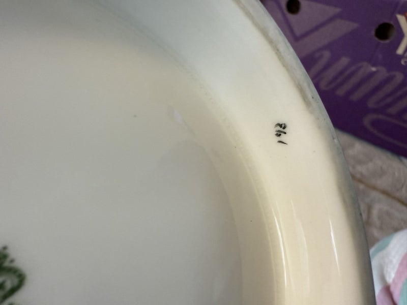 RARE 47pc AYNSLEY IMPERIAL 193 – EMERALD & GOLD ENCRUSTED – MINT CONDITION Carousel 15