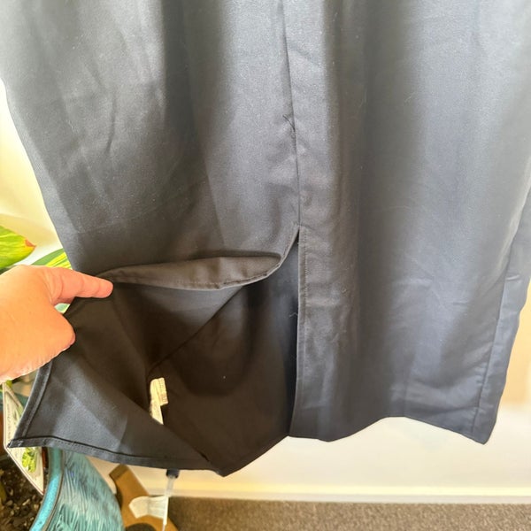 Cider Black V-Neck Pleated Waist Midi Dress with Pockets - Size M Carousel 8