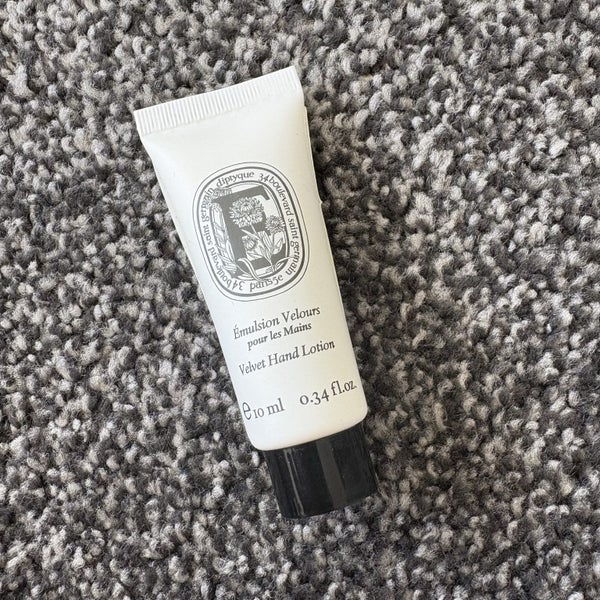 New DIPTYQUE Velvet Hand Lotion 10ml Carousel 1