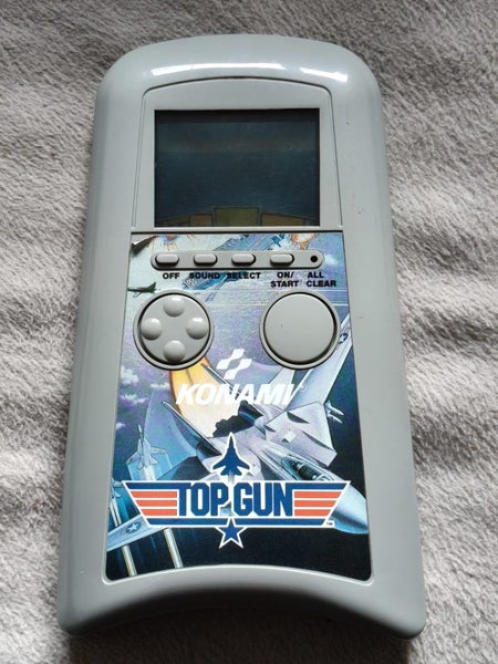 Top Gun Handheld Game Carousel 1