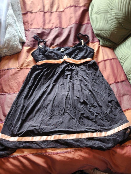 Hot Milk Nightgown built in bra XL Carousel 1