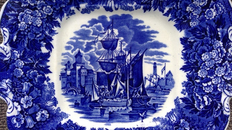 Wedgewood Ferrara plates x 2 Carousel 8