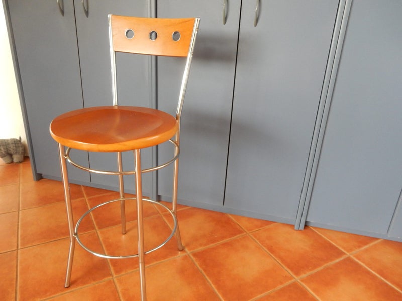Bar stools x 4 quality stainless steel frame and rimu seat and backrest Carousel 1