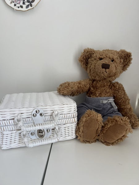 Laidlaw Bear and basket Carousel 3