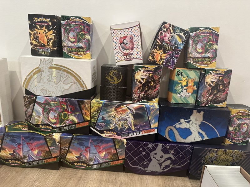 BULK Pokémon Lot ~11k cards Carousel 2