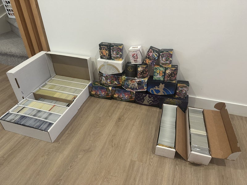 BULK Pokémon Lot ~11k cards Carousel 1