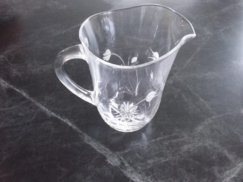 Crystal jug Carousel 4