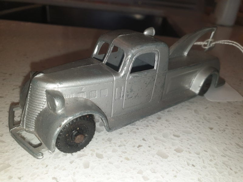 Tootsie Tow Truck 1940's Carousel 1