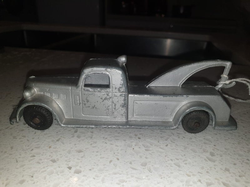 Tootsie Tow Truck 1940's Carousel 2