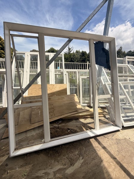 Single glazed windows Carousel 3