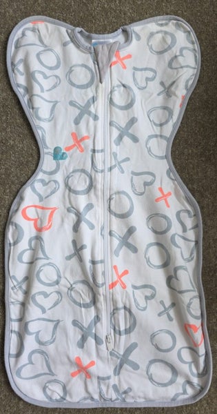 Love to Dream Swaddle Small (1.0 Tog) Carousel 1