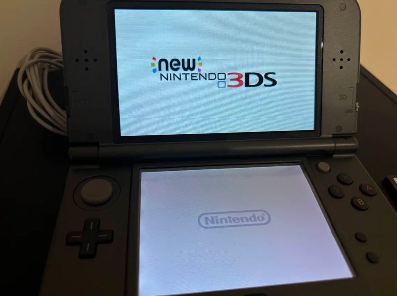 "new" nintendo 3DS XL Carousel 1