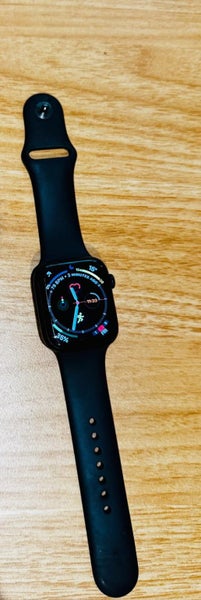 Apple Watch Series & - Great Condition Carousel 1