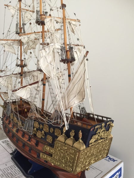 SOUVEREIGN of the SEAS, a 17th-century British Naval Ship Carousel 3