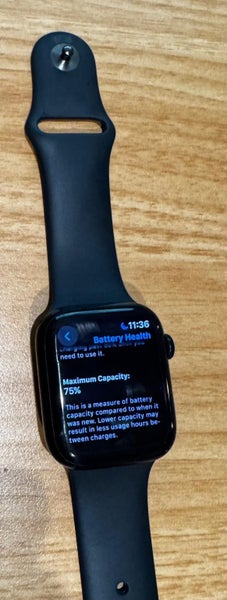 Apple Watch Series & - Great Condition Carousel 4